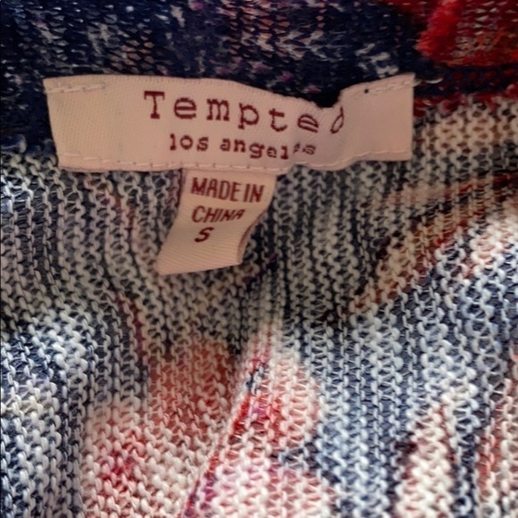 Tempted Twist Floral Sweater - Picture 4 of 6